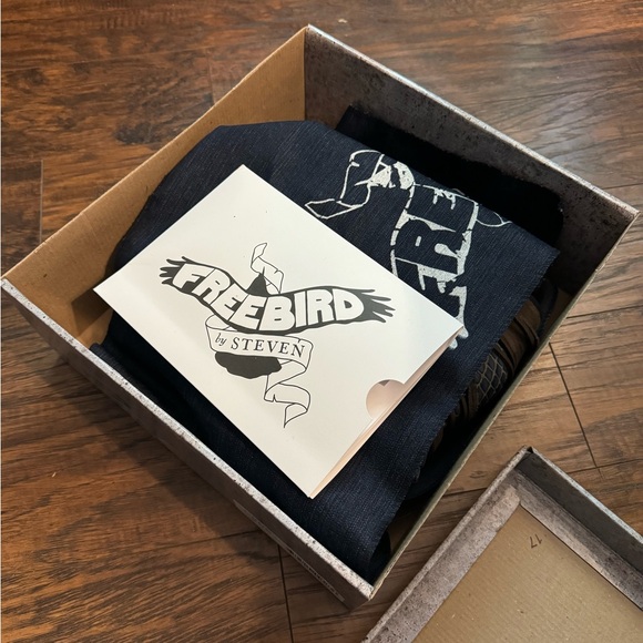 Freebird crue booties - Picture 7 of 8